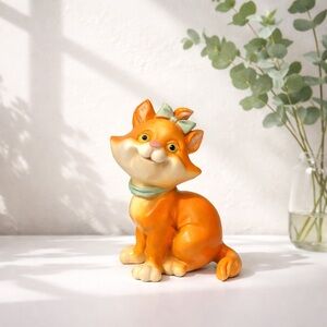 Whimsical Aristocats Resin Sitting Cat Figurine